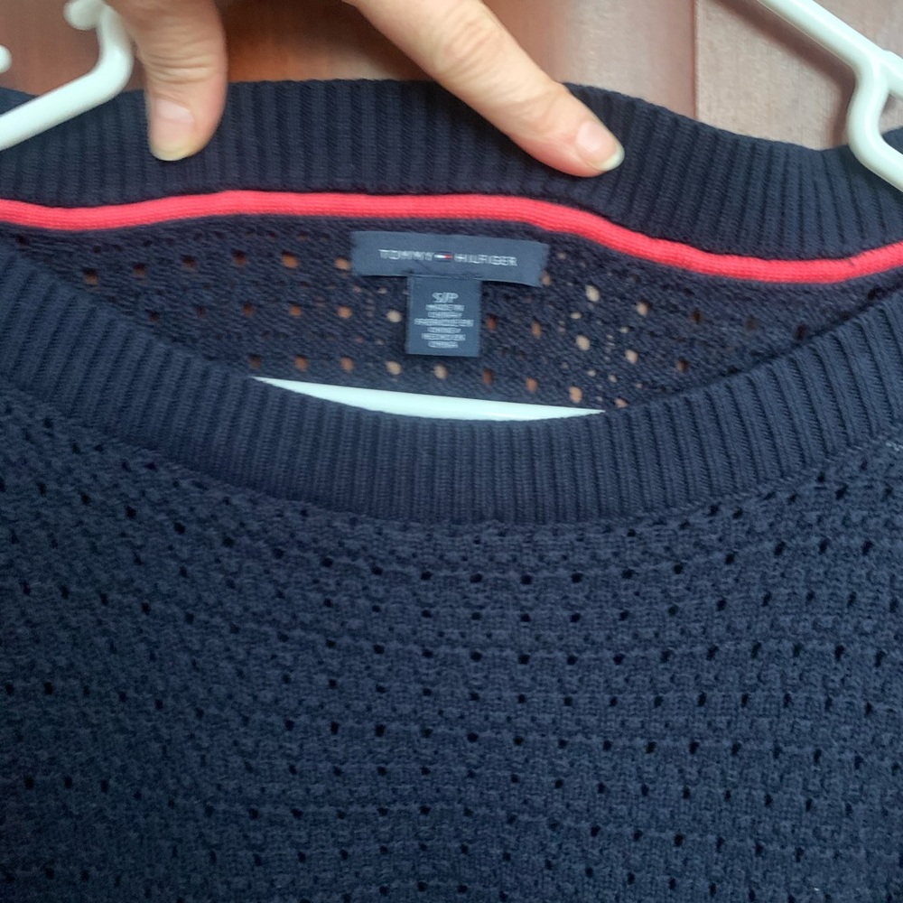 🌦️Come Clean Closet Sale🌦️ Adorable knitted top!